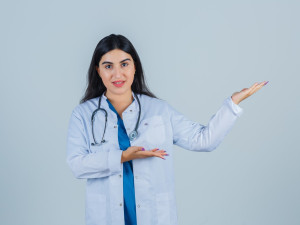 can female use male harmons for building muscle